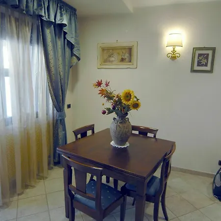 Roma Chic House Appartement *