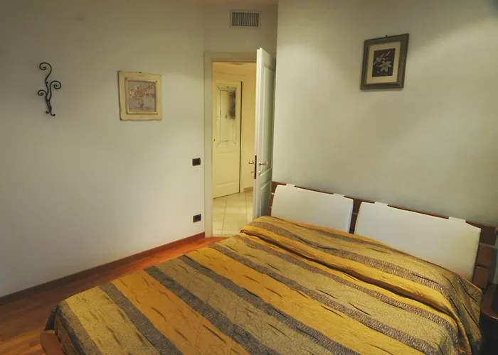 Roma Chic House 公寓 *